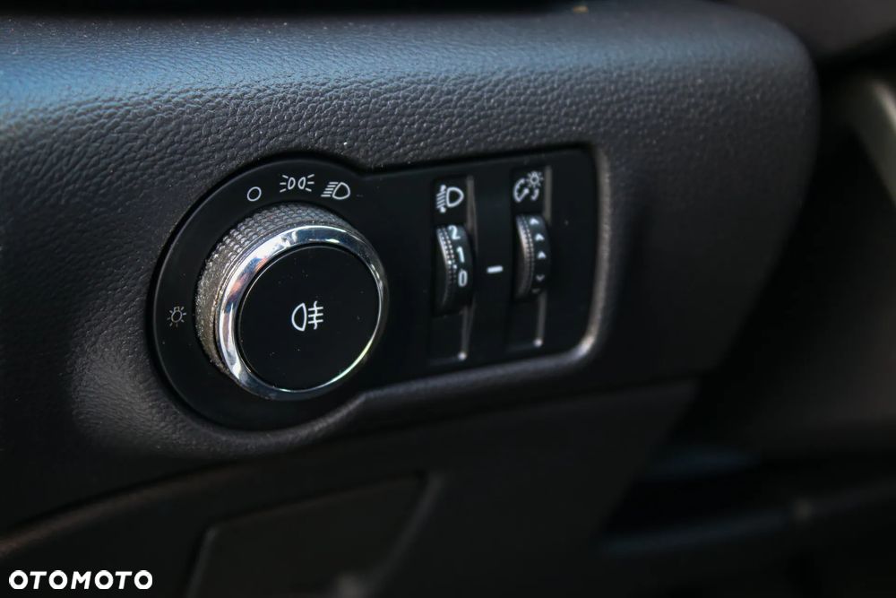 Opel Astra 1.4 Turbo Edition - 30