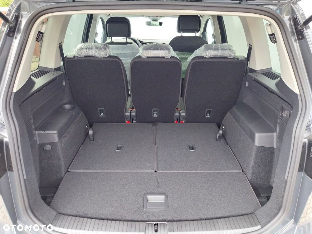 Volkswagen Touran - 7
