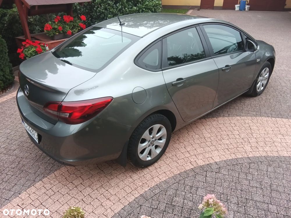 Opel Astra 1.6 Active - 8