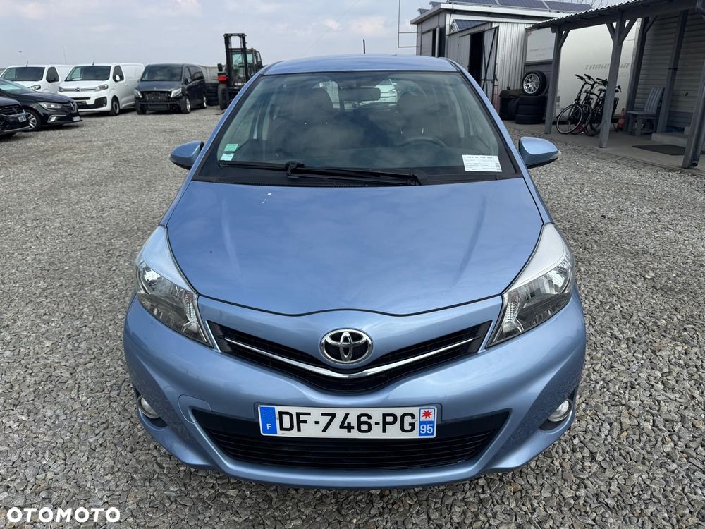 Toyota Yaris - 1