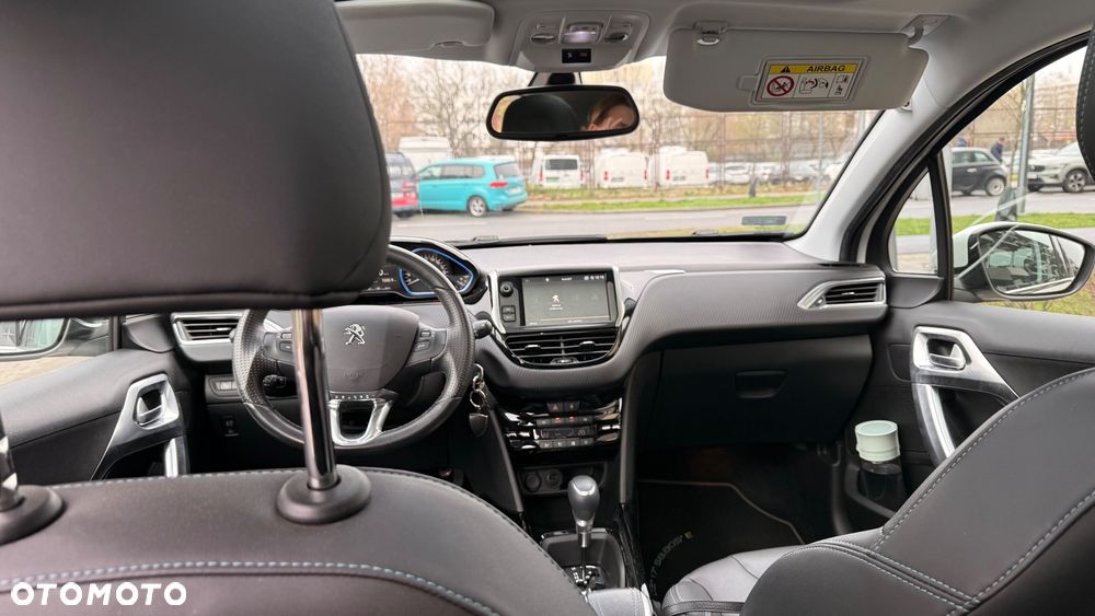 Peugeot 2008 1.2 Pure Tech Crossway S&S EAT6 - 17