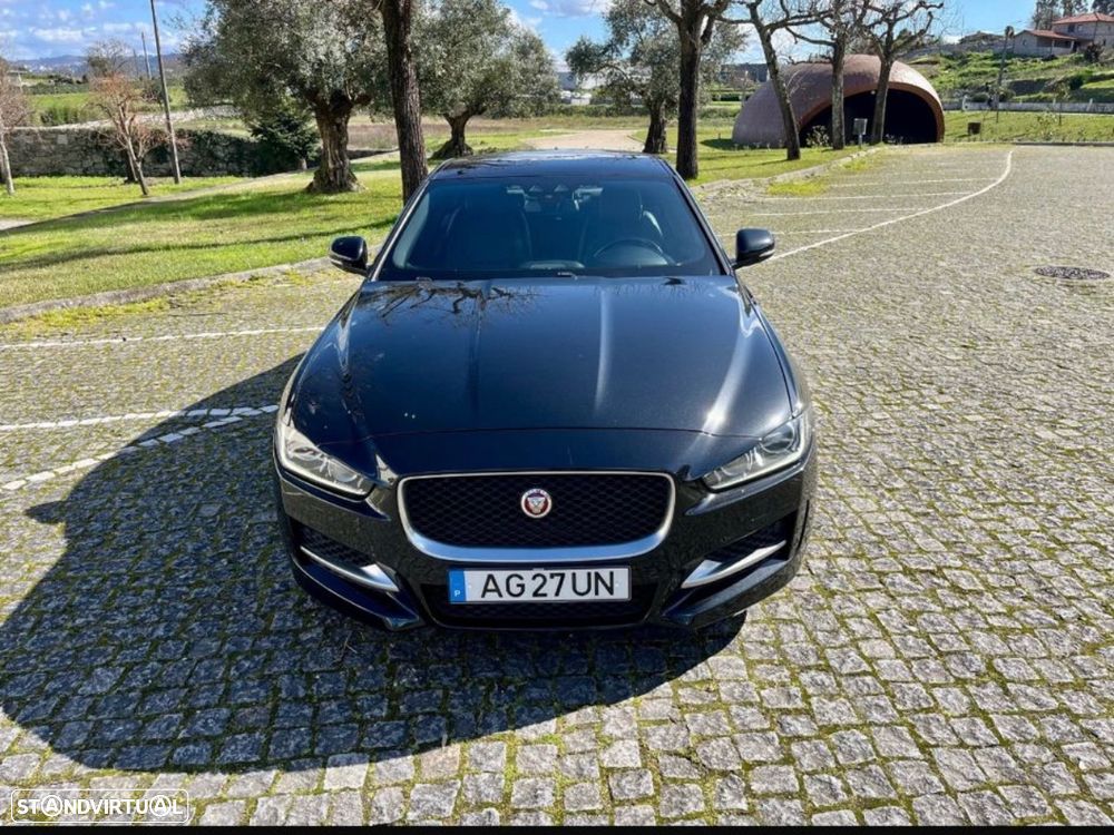 Jaguar XE 2.0 D Prestige Aut. - 4