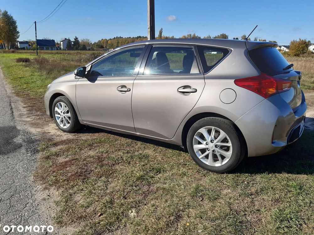 Toyota Auris - 6