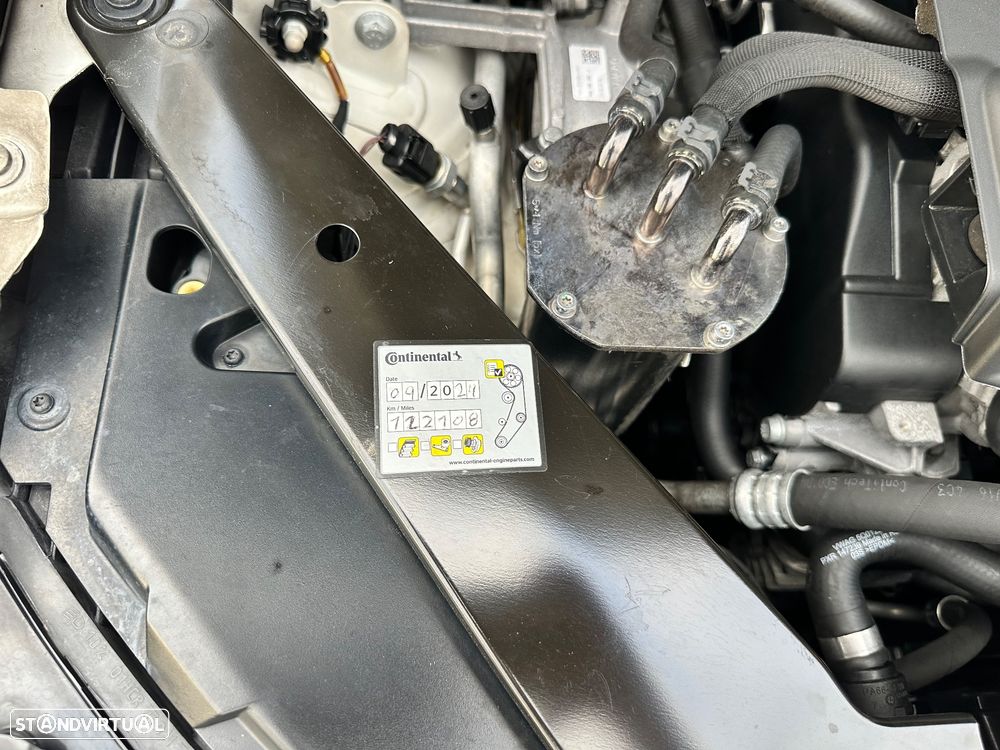 VW Passat Variant 2.0 TDI R-Line - 46