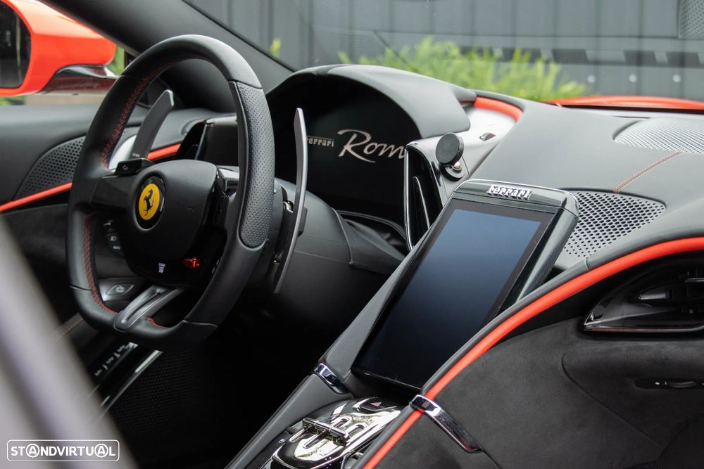 Ferrari Roma 3.9 Twin-Turbo V8 - 35