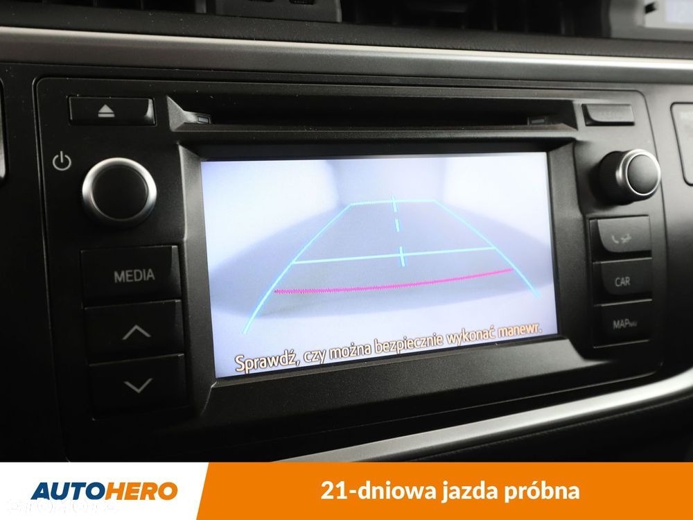Toyota Auris - 22