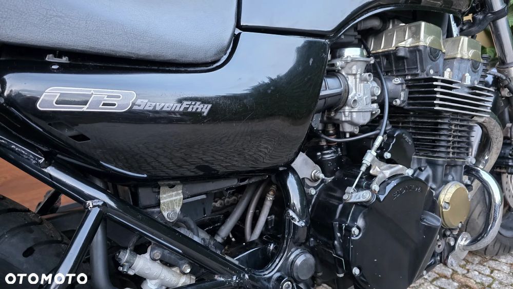 Suzuki GSX - 21