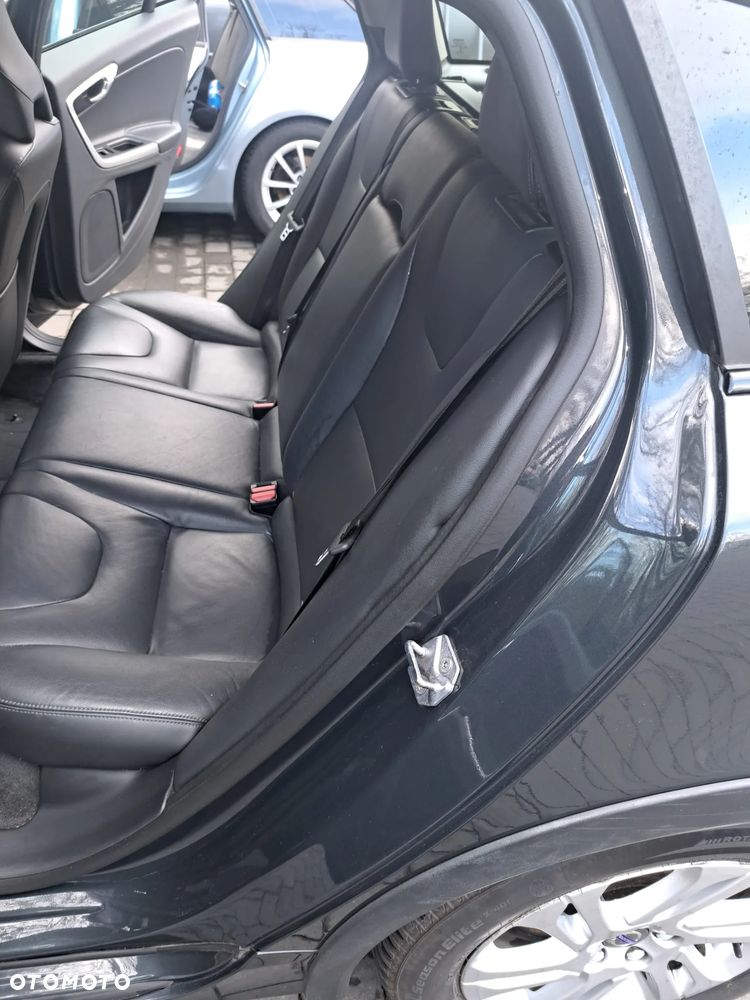 Volvo V60 Cross Country D3 Kinetic - 12