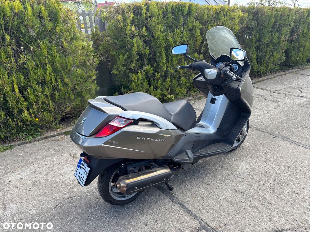 Peugeot Satelis - 2