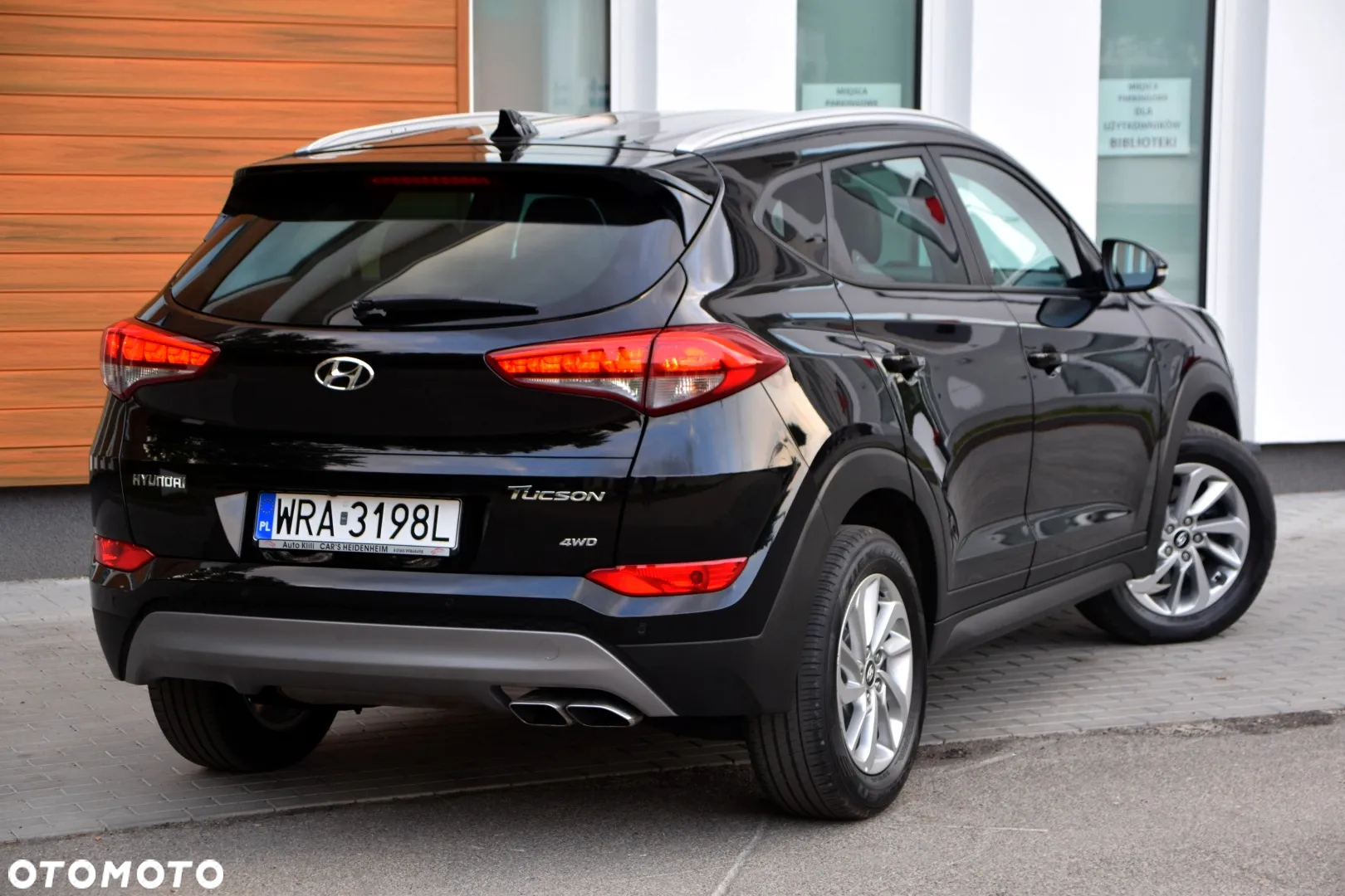 Hyundai Tucson 2.0 CRDi 4WD Automatik Style - 13