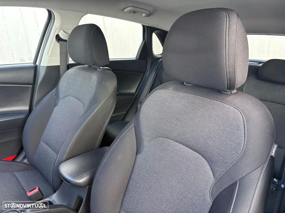 Hyundai i30 1.6 CRDi STyle Plus - 31
