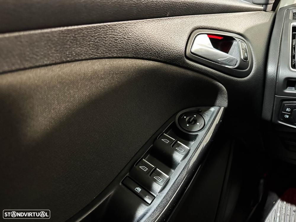 Ford Focus 1.5 TDCi Titanium - 40