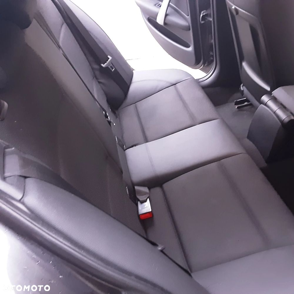 BMW Seria 1 116i - 22
