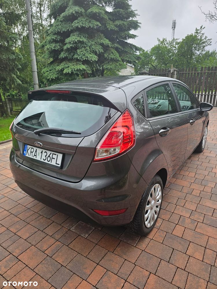 Ford Fiesta 1.4 Ghia - 14