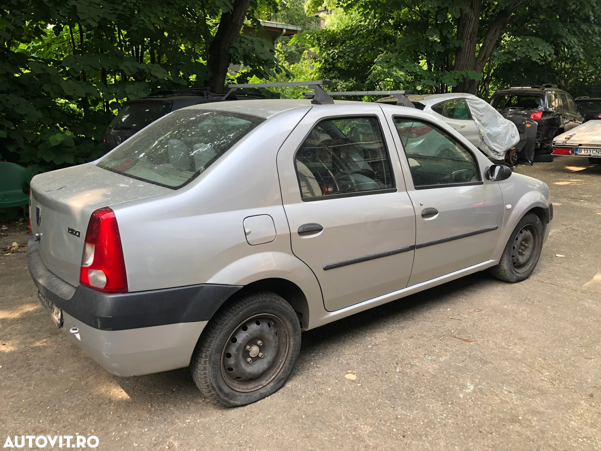 Dezmembrez Dacia Logan 1 2007 1,5 DCI Euro 4 gri argintiu - 8