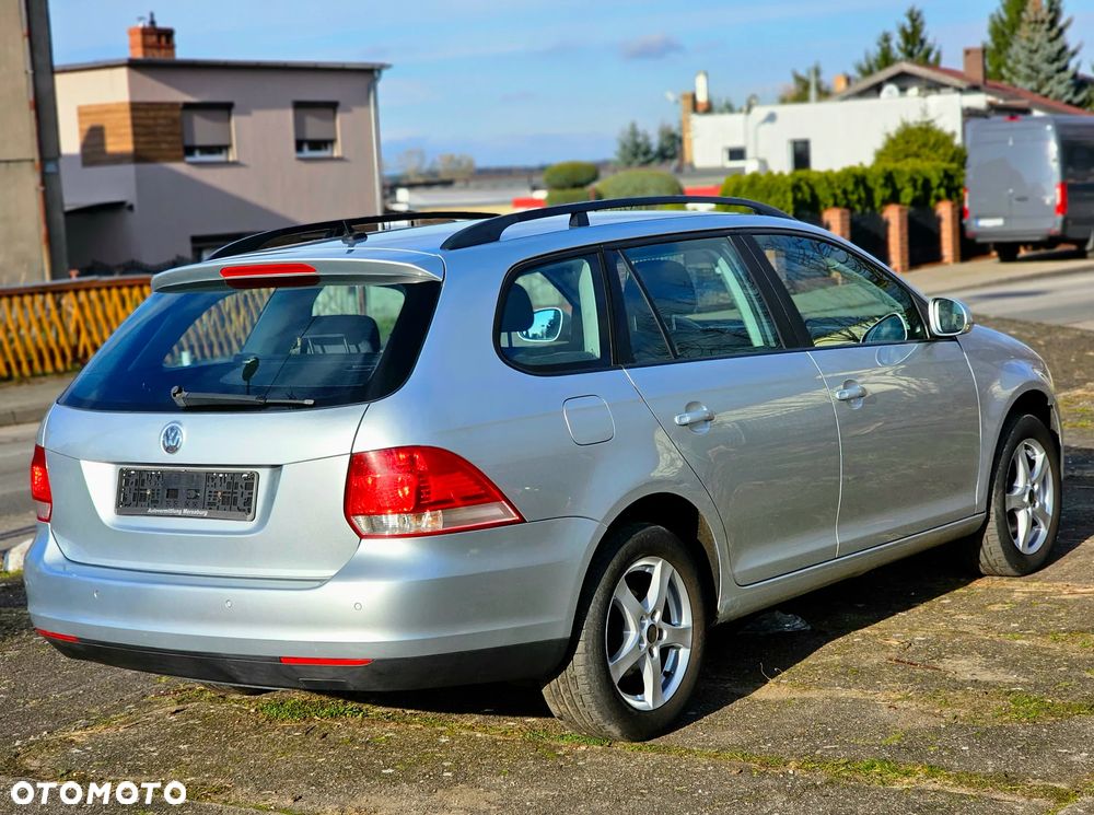 Volkswagen Golf Variant 1.9 TDI DPF DSG Comfortline - 4