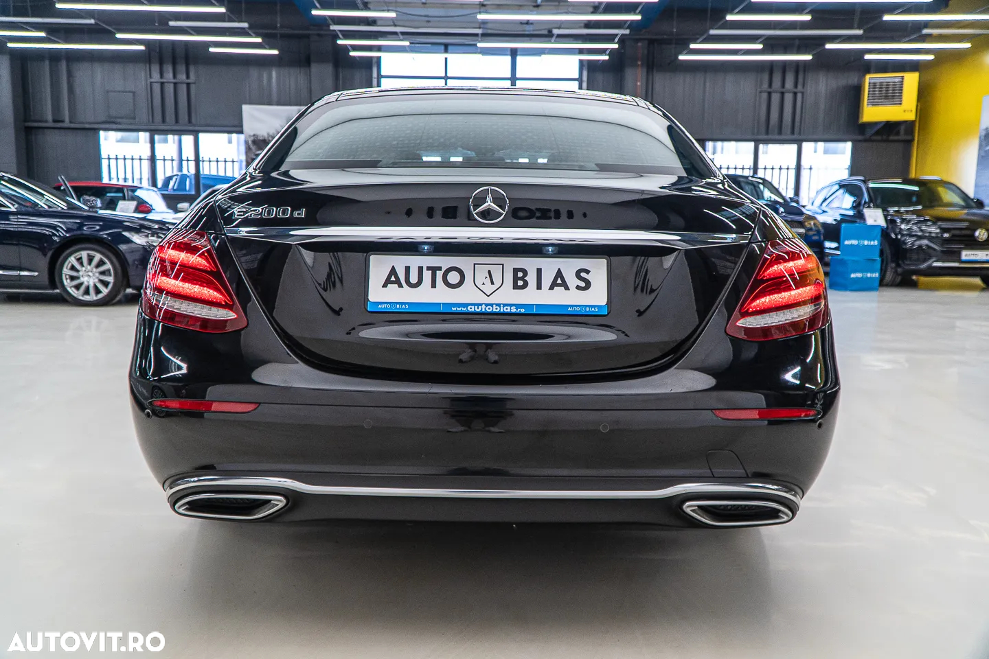 Mercedes-Benz E 200 d 9G-TRONIC Avantgarde - 25