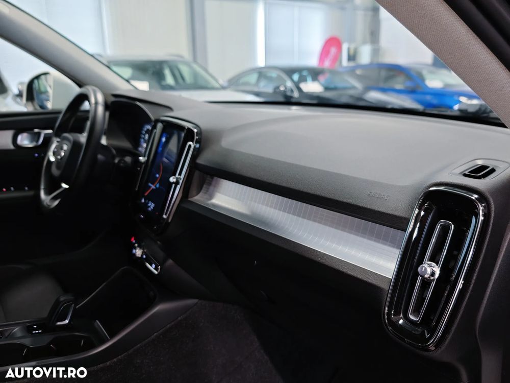 Volvo XC 40 D4 AWD Momentum - 10