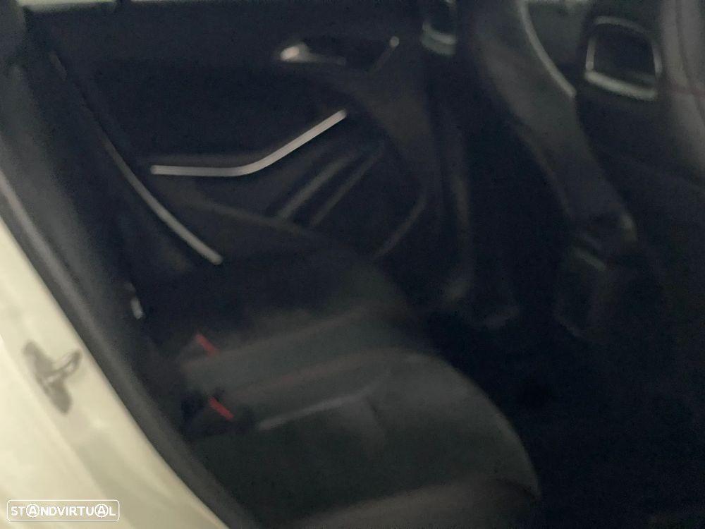 Mercedes-Benz CLA 200 (CDI) d 7G-DCT AMG Line - 23
