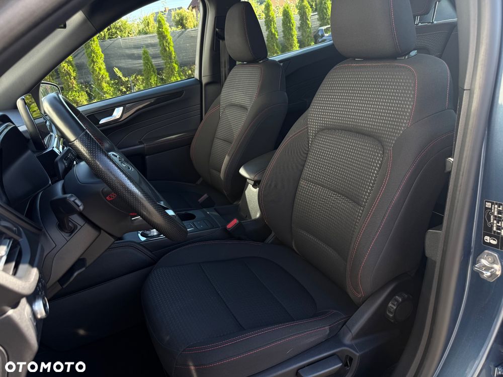 Ford Kuga 2.5 FHEV FWD ST-Line - 18