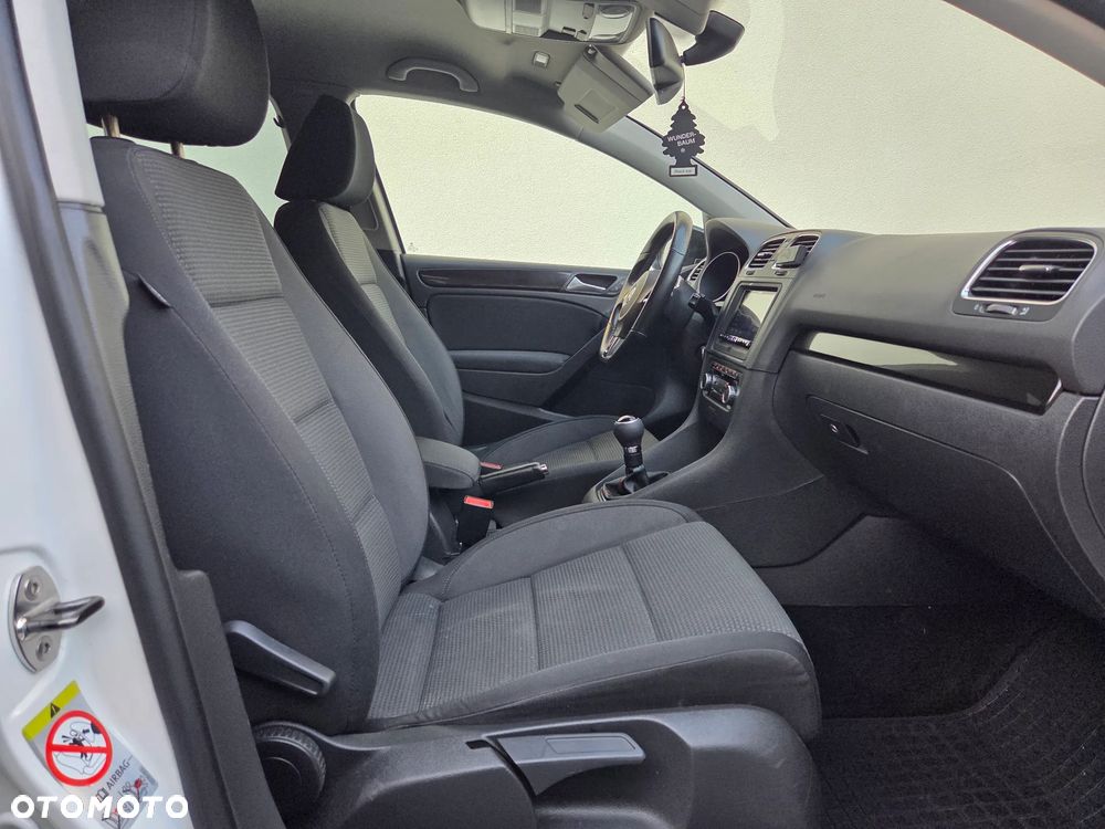 Volkswagen Golf - 19