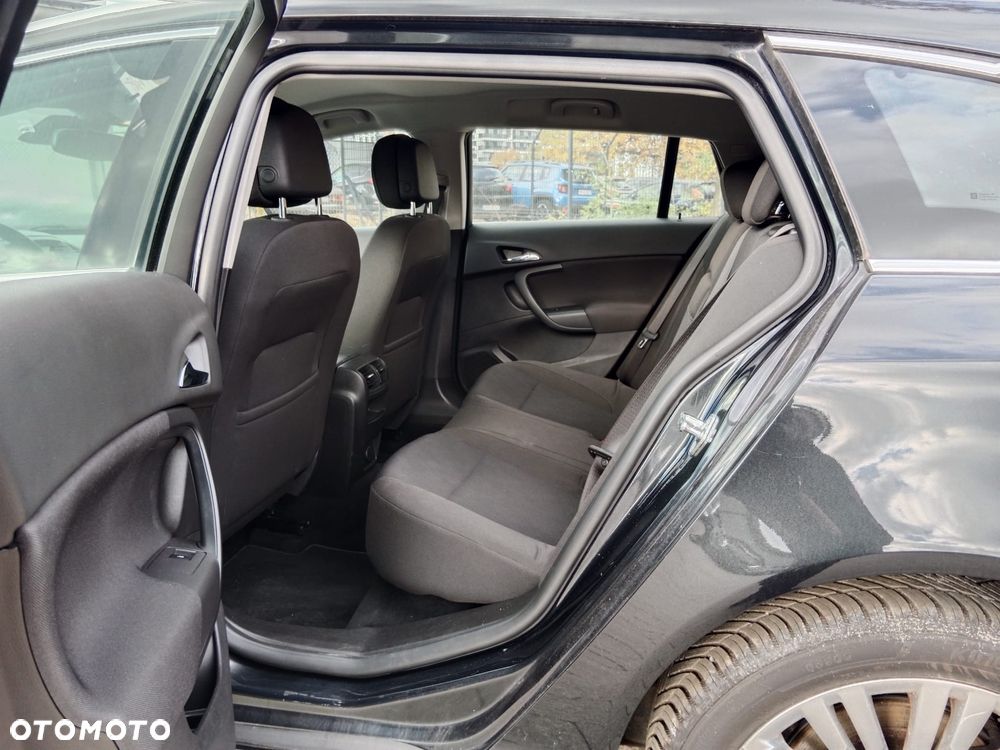 Opel Insignia 1.4 T Active S&S - 12