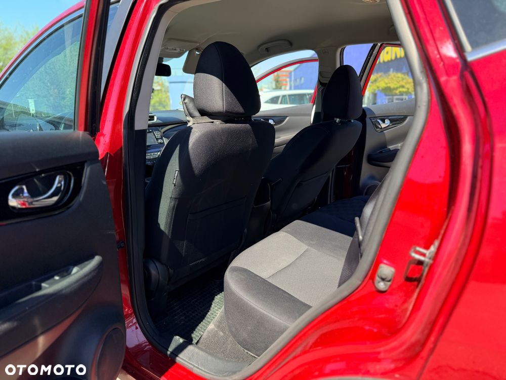 Nissan Qashqai 1.2 DIG-T N-Connecta Xtronic EU6 - 13