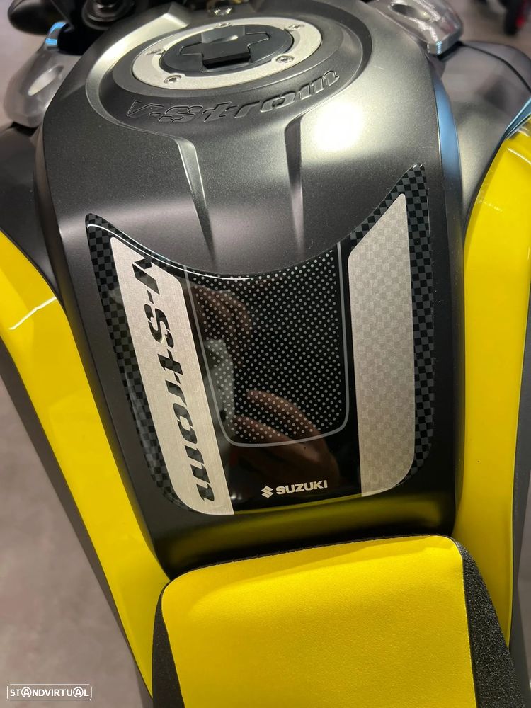 Suzuki DL V-Strom 1000 - 6