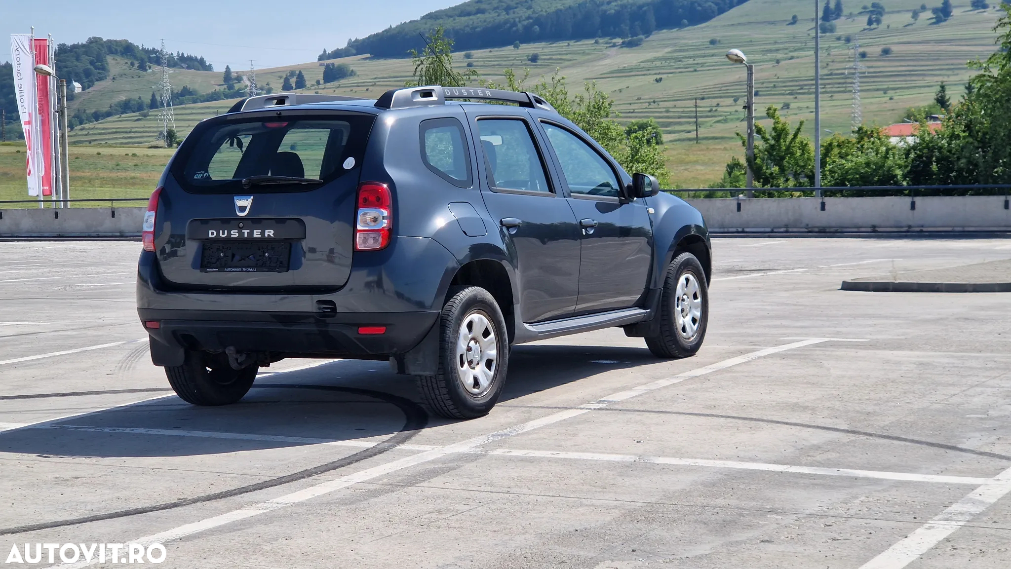 Dacia Duster 1.2 TCe 4x2 Laureate - 4