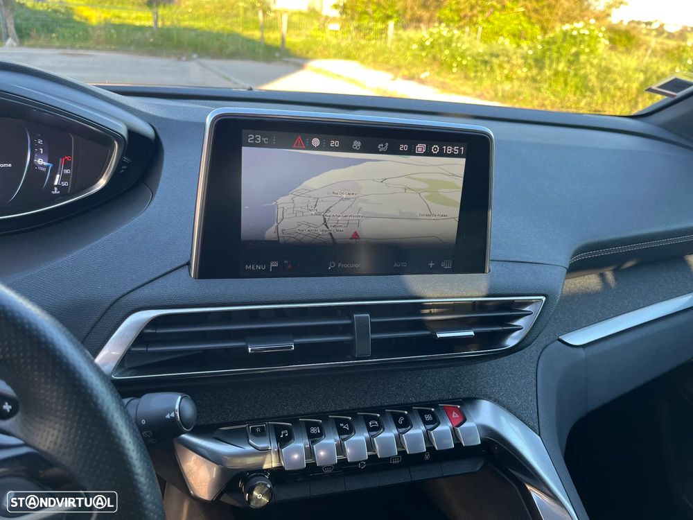 Peugeot 3008 1.5 BlueHDi GT Line J19 EAT8 - 16