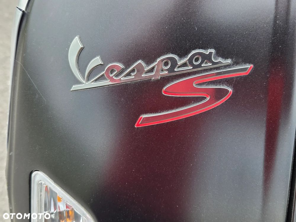 Vespa GTS - 8