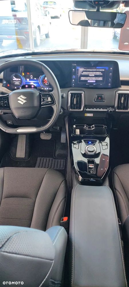 Suzuki e VITARA - 12