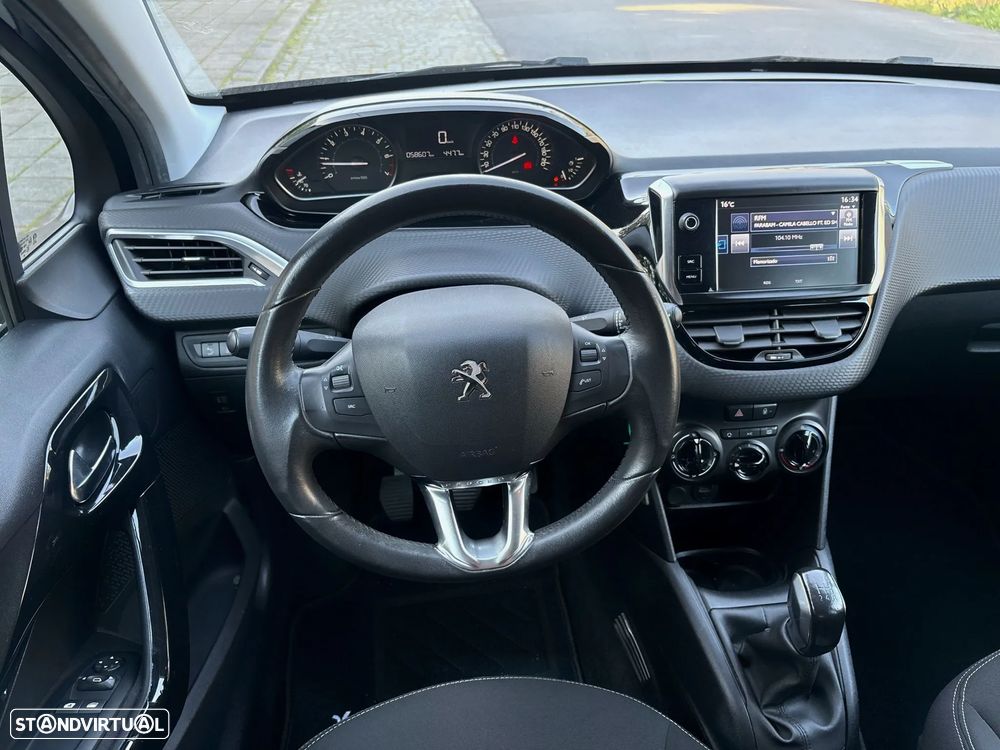 Peugeot 208 1.2 PureTech Style - 14