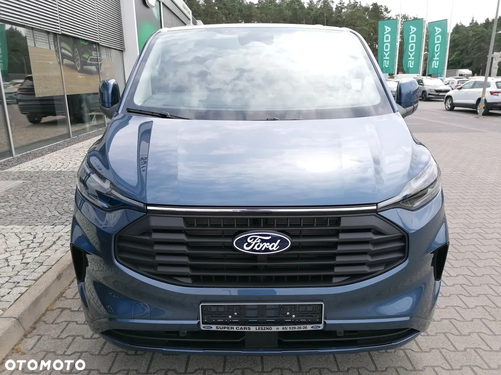 Ford CUSTOM - 3