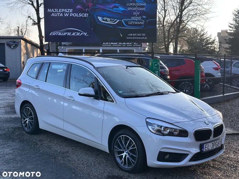 BMW Seria 2 218d - 14