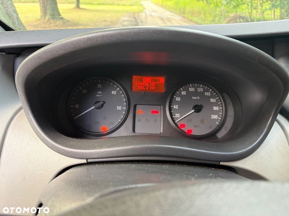 Opel Vivaro - 23