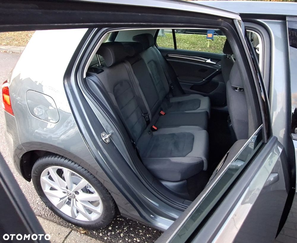 Volkswagen Golf 2.0 TDI SCR United - 19