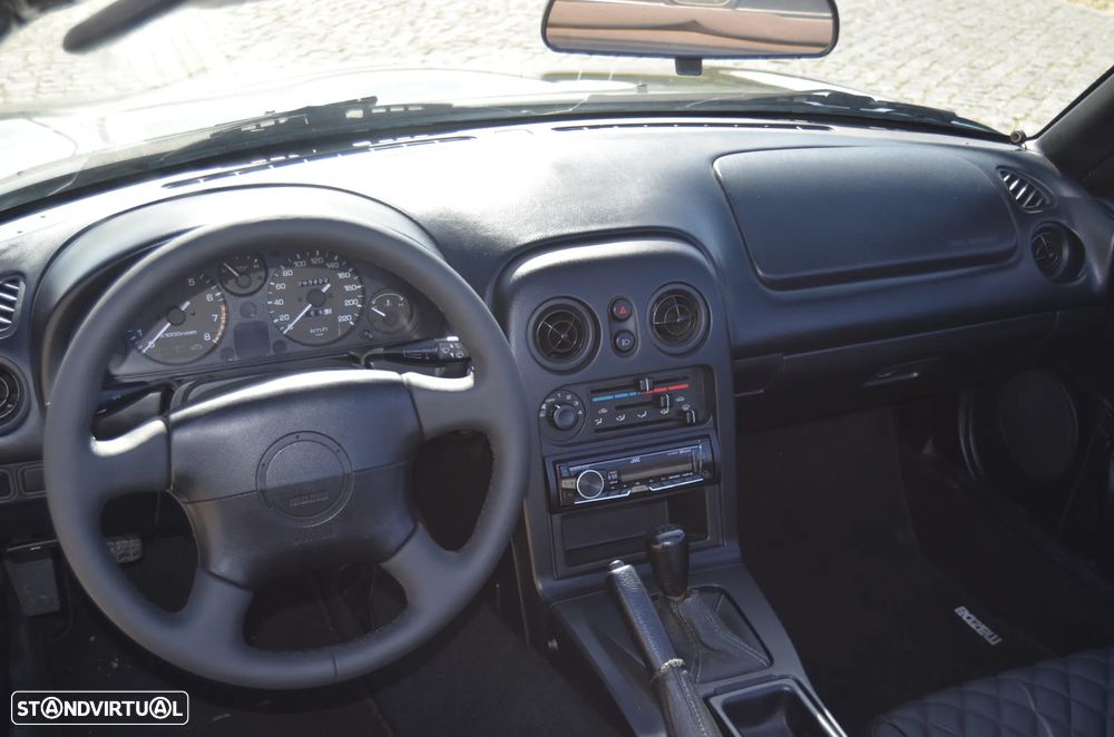 Mazda MX-5 1.6 - 13