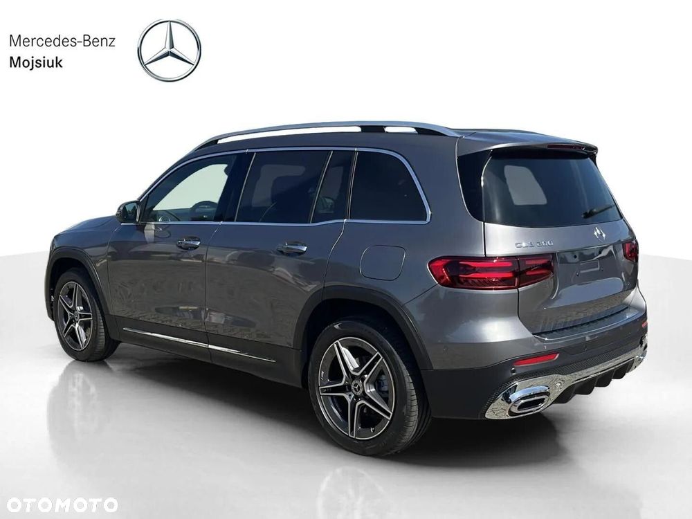Mercedes-Benz GLB 200 AMG Line 7G-DCT - 6