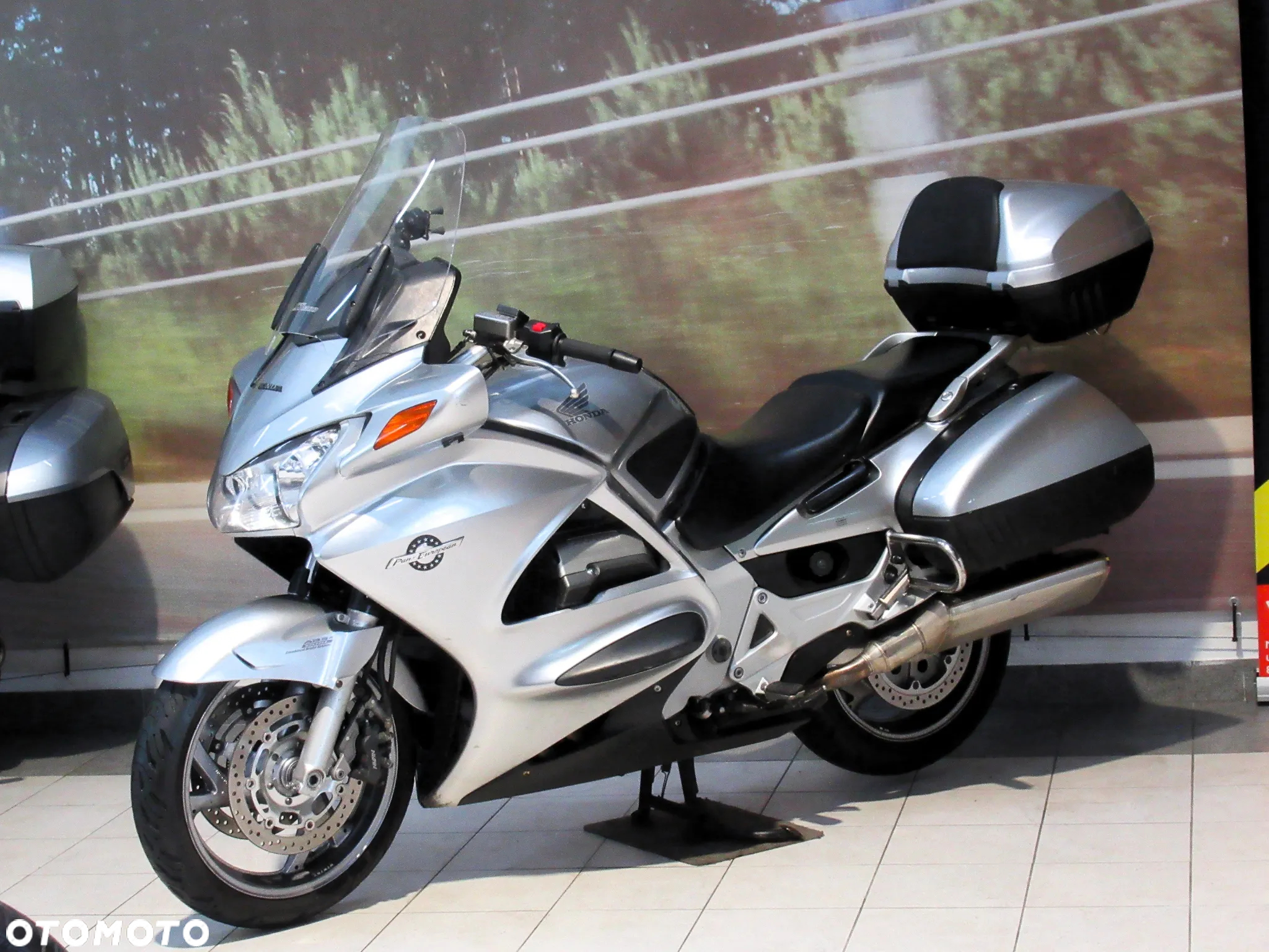Honda ST - 2