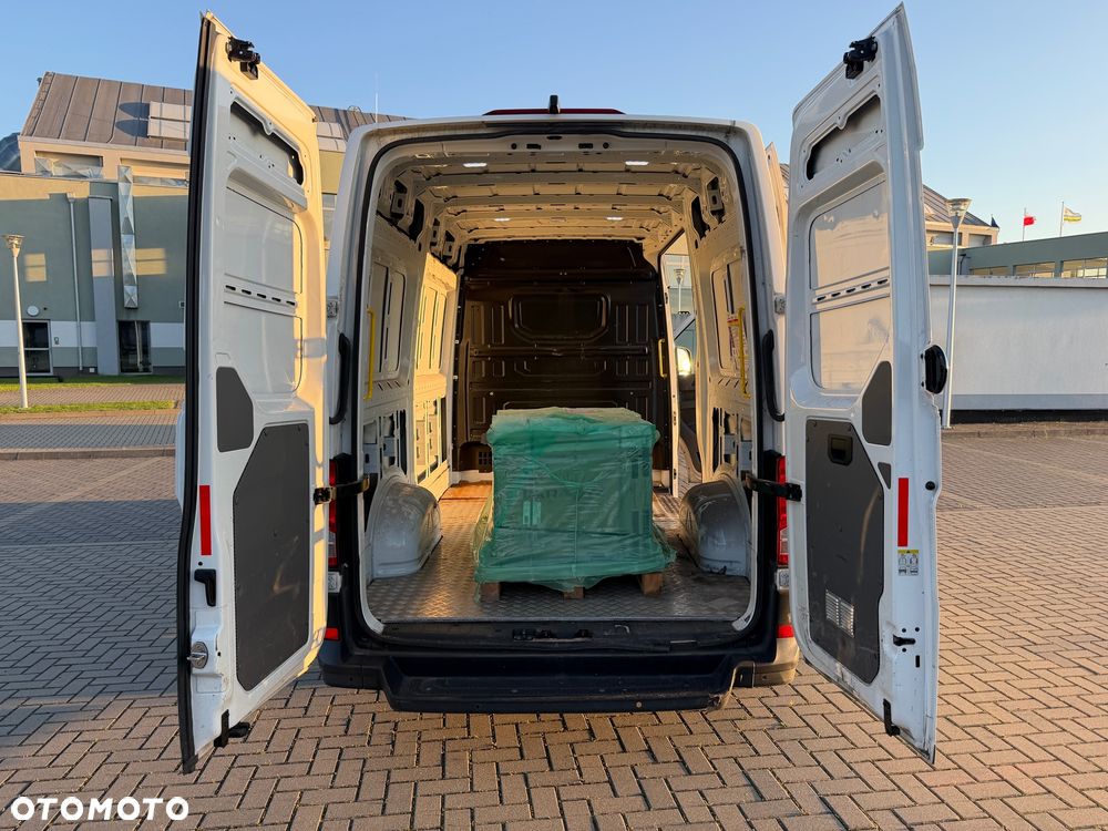 Volkswagen Crafter - 14