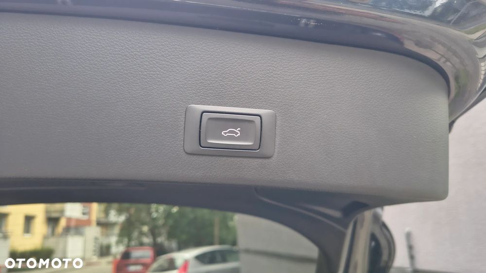 Audi A6 Avant 2.0 TDI ultra S tronic - 25