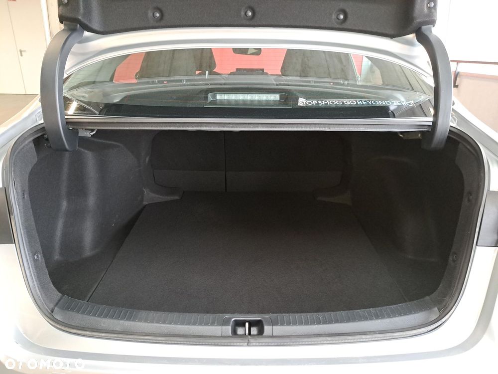 Toyota Corolla 1.8 Hybrid Comfort - 14