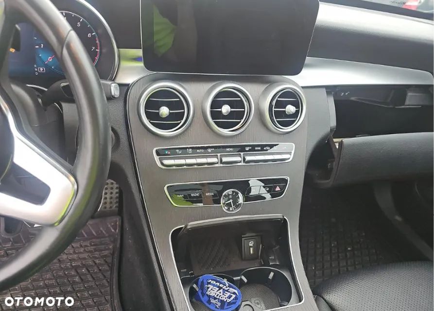 Mercedes-Benz Klasa C 300 4Matic 9G-TRONIC AMG Line - 10