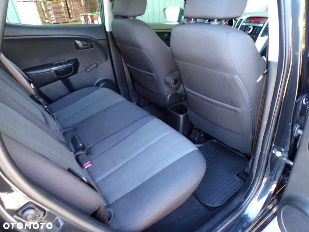 Kia Venga - 31