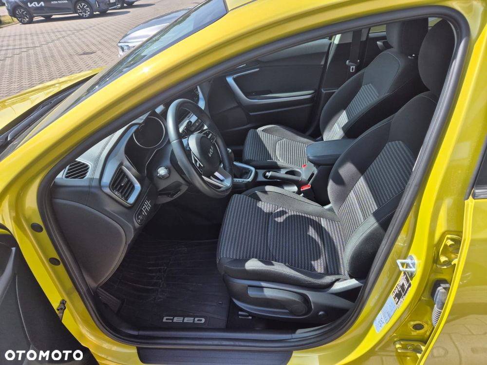 Kia Ceed 1.5 T-GDI M - 12