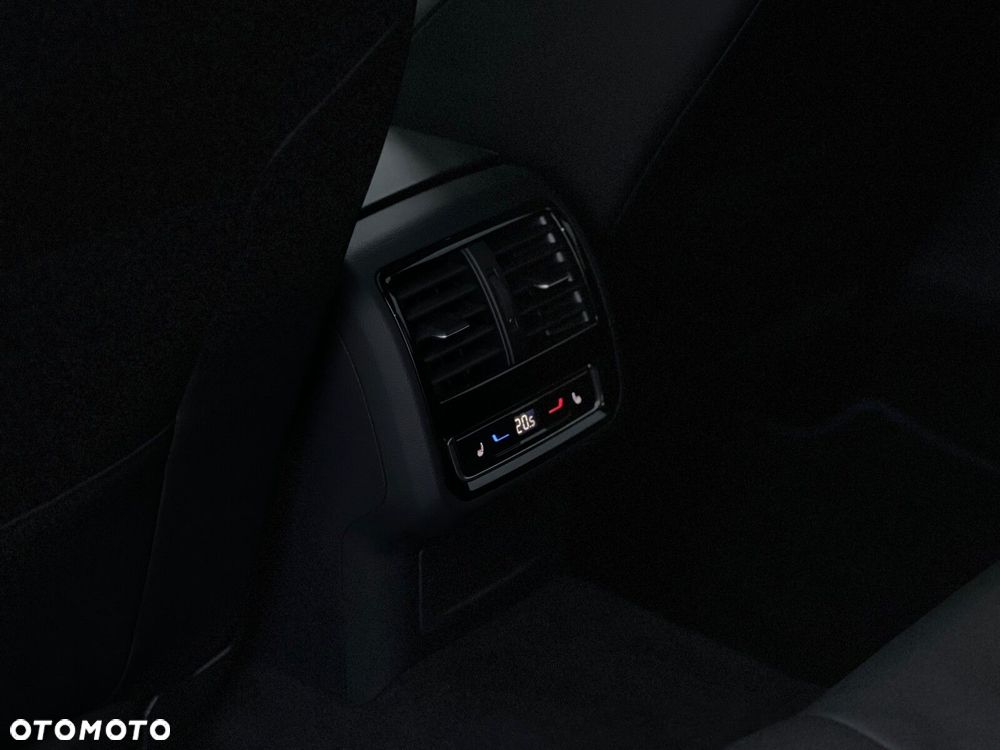 Volkswagen Arteon 2.0 TSI 4Motion R DSG - 18