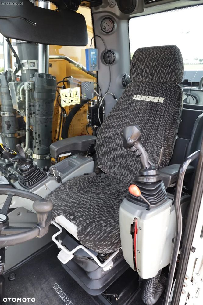 Liebherr A914 Compact - 28