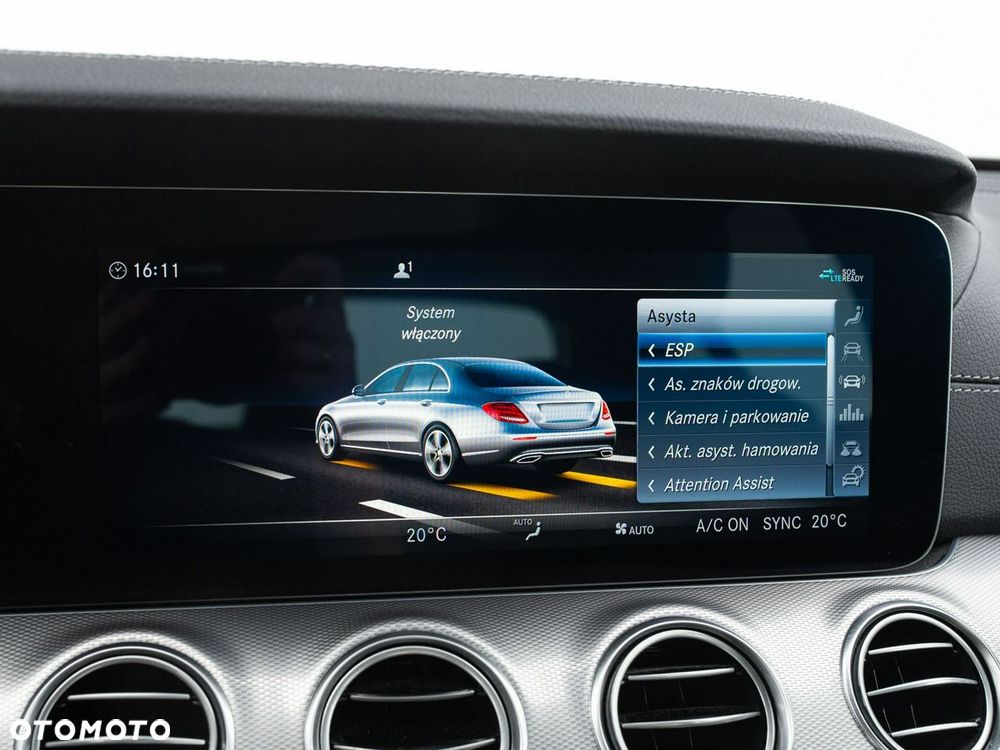 Mercedes-Benz Klasa E 220 d 4-Matic - 22