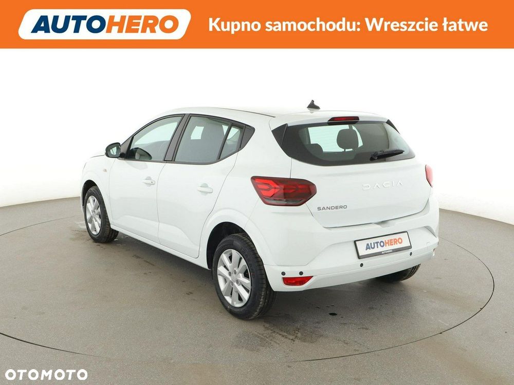 Dacia Sandero - 5
